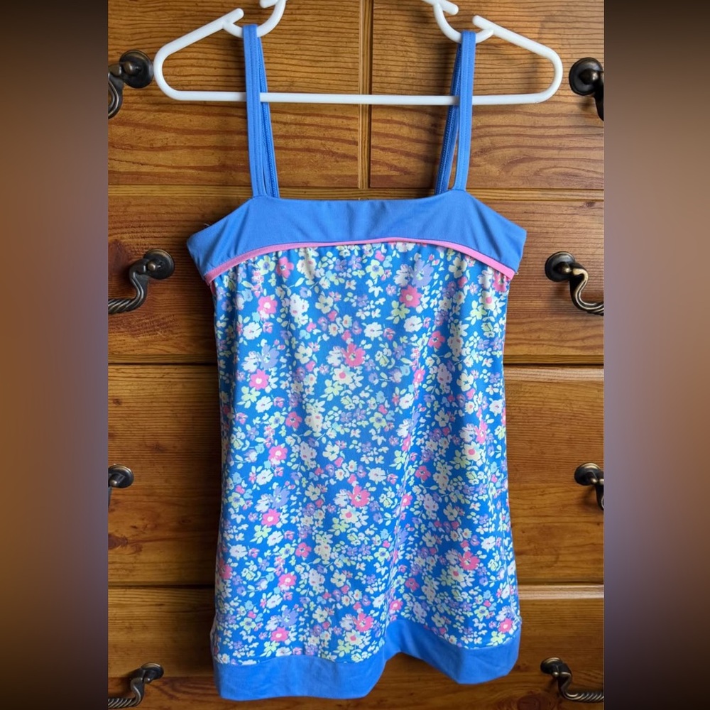 Girls XS 4/5 active dress with built in shorts